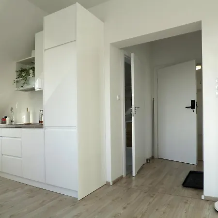 Apartment Warzecha Miloszyce Bzowa 40/6