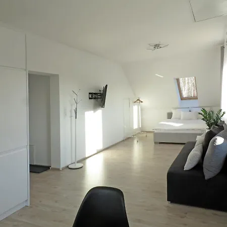 Warzecha Miloszyce Bzowa 40/6 * Jelcz-Laskowice